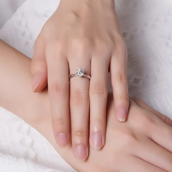 1.0ct S925 Moissanite Solitaire Adjustable Ring