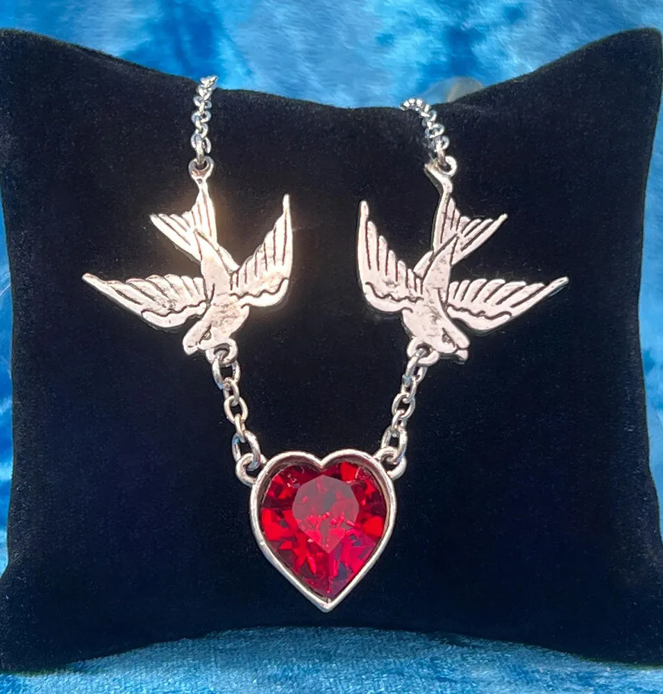 Alchemy Swallow Heart Pendant UL17 ULFP1