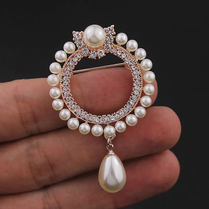 Fashion Pearl Brooch Pin Circle High-end Silk Scarf Buckle Luxury Exquisite Ladies Clothing Accessories