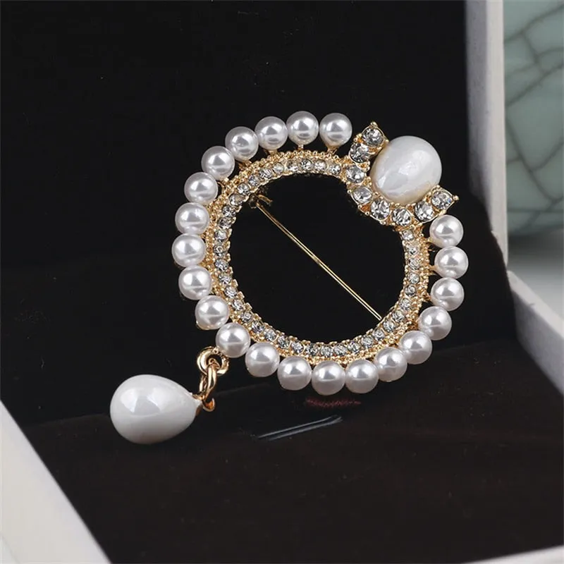 Fashion Pearl Brooch Pin Circle High-end Silk Scarf Buckle Luxury Exquisite Ladies Clothing Accessories