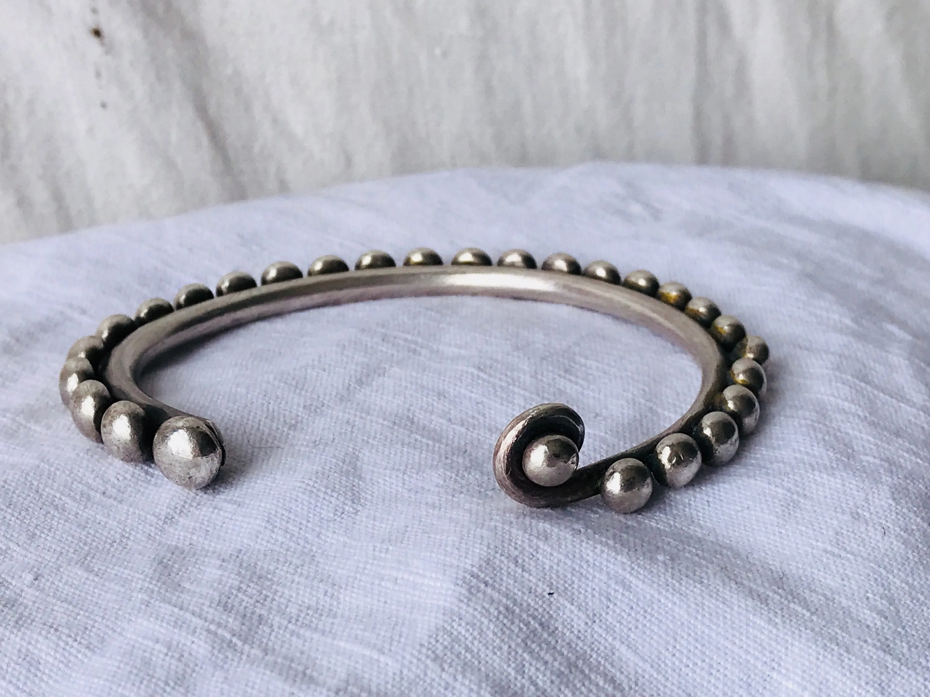 Fine Silver SINGLE Bangle from the Karen Hill Tribe of Thailand