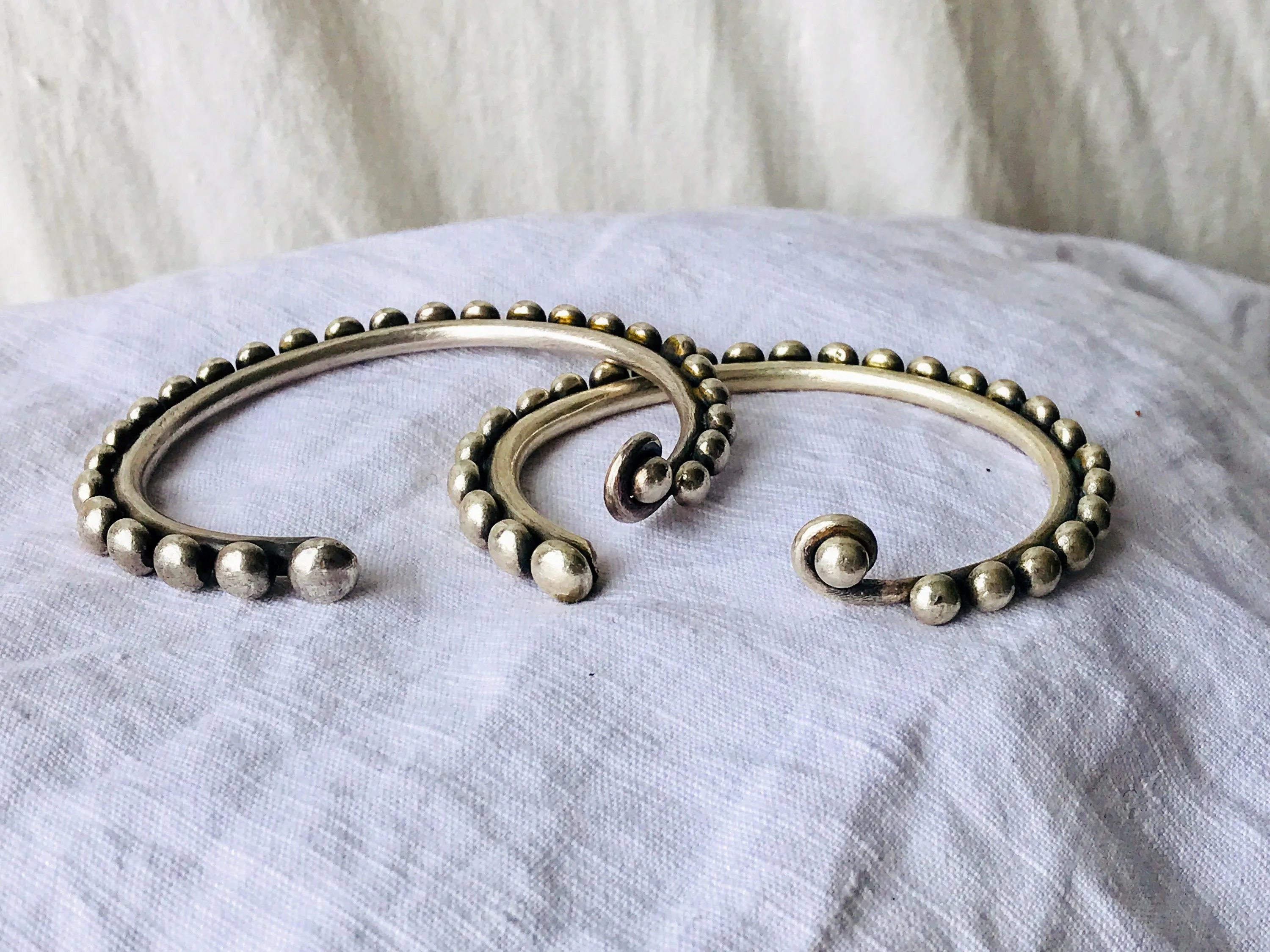 Fine Silver SINGLE Bangle from the Karen Hill Tribe of Thailand