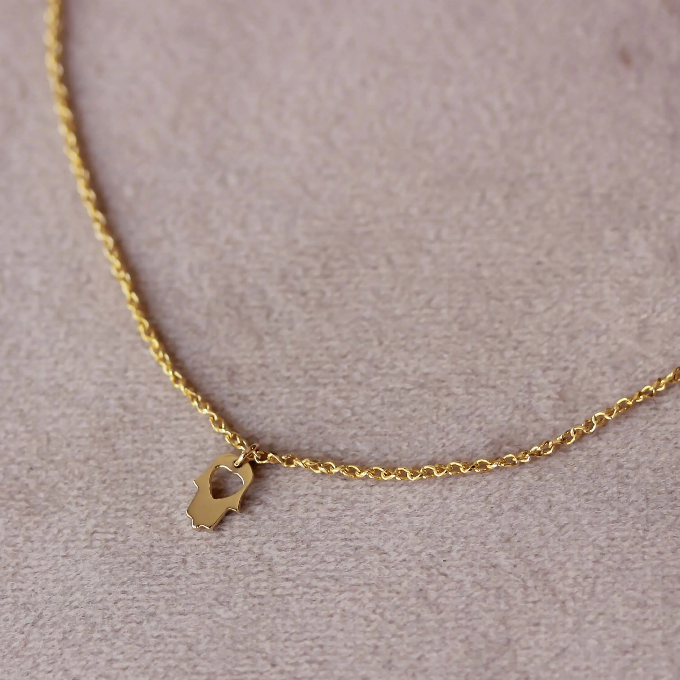 Hamsa Pendant 14k Gold