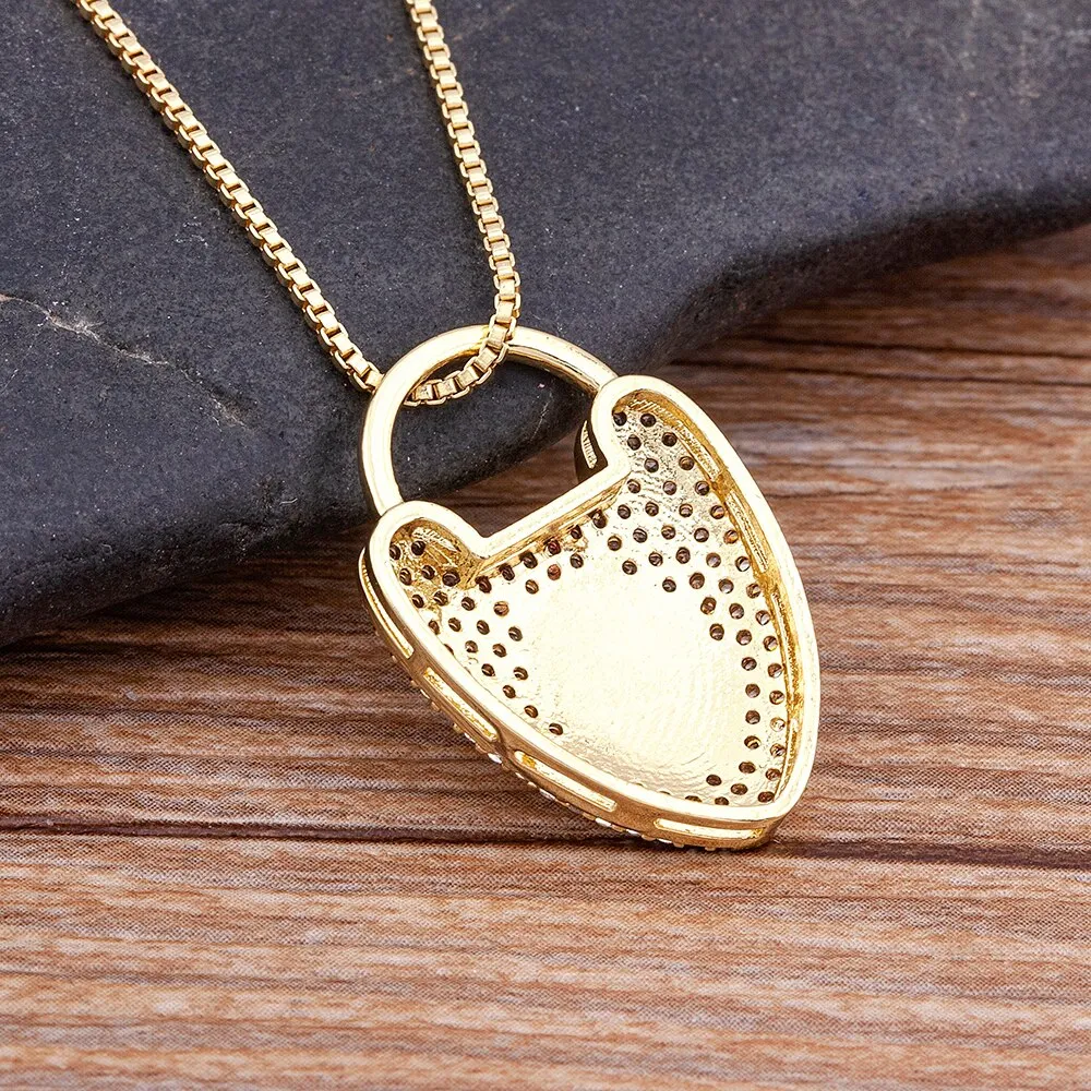 High Quality Virgin Mary Glittering Crystal Pendant Necklace