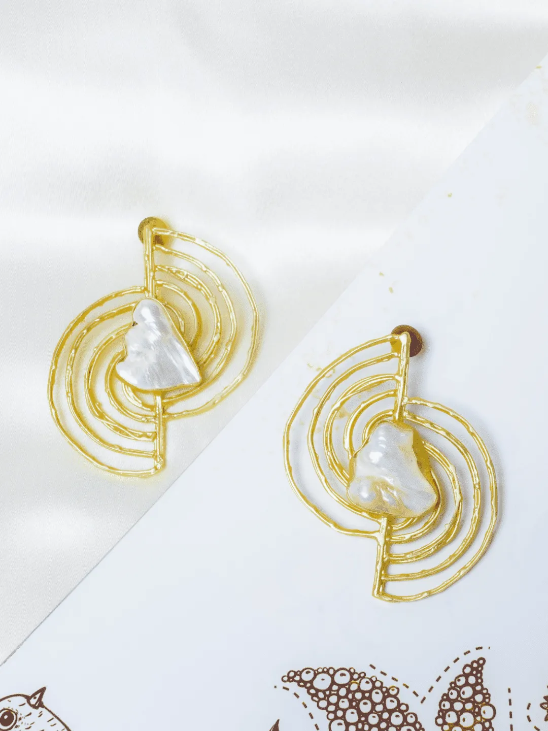 Irdis Two Halves Pearl Danglers