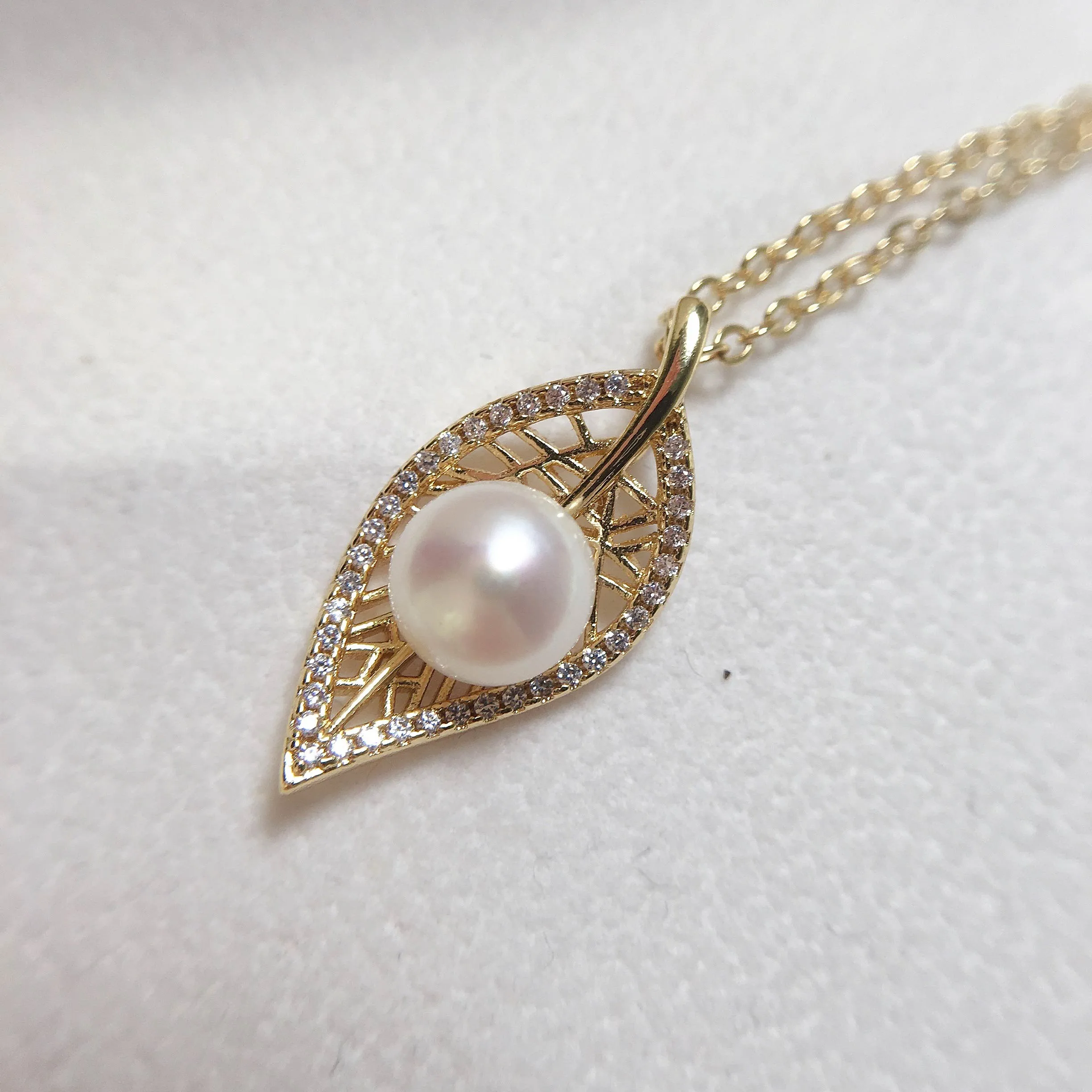 Leaf Pearl Necklace 100% Real Freshwater Pearl 925 Sterling Silver Pendant