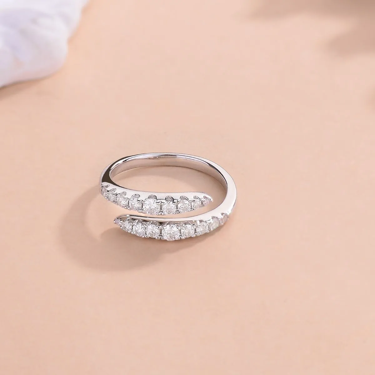 LOVCIA Jewelry Elegant 925 Sterling Silver Moissanite Twist Ring for Women