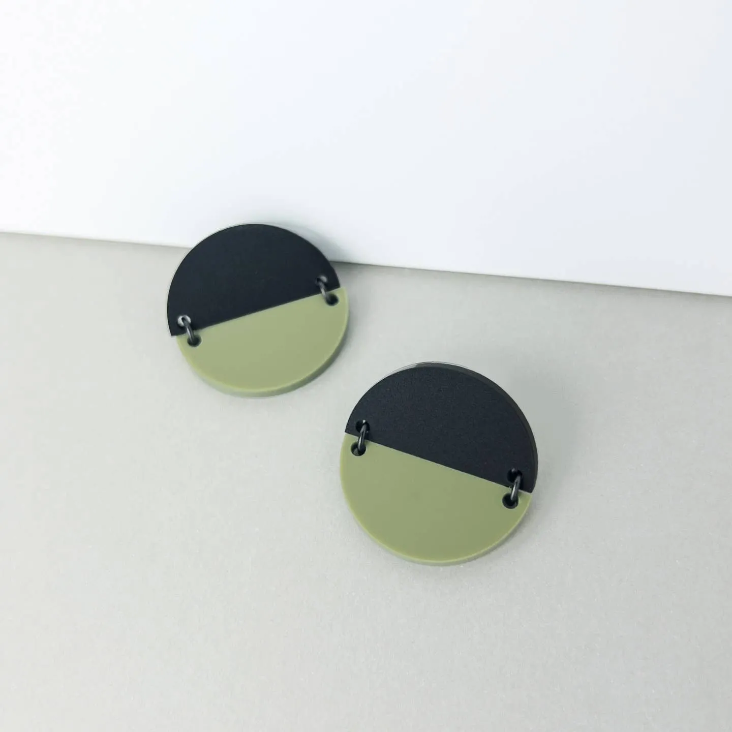 Mingled | Two Piece | Statement Studs | Olive Green & Black