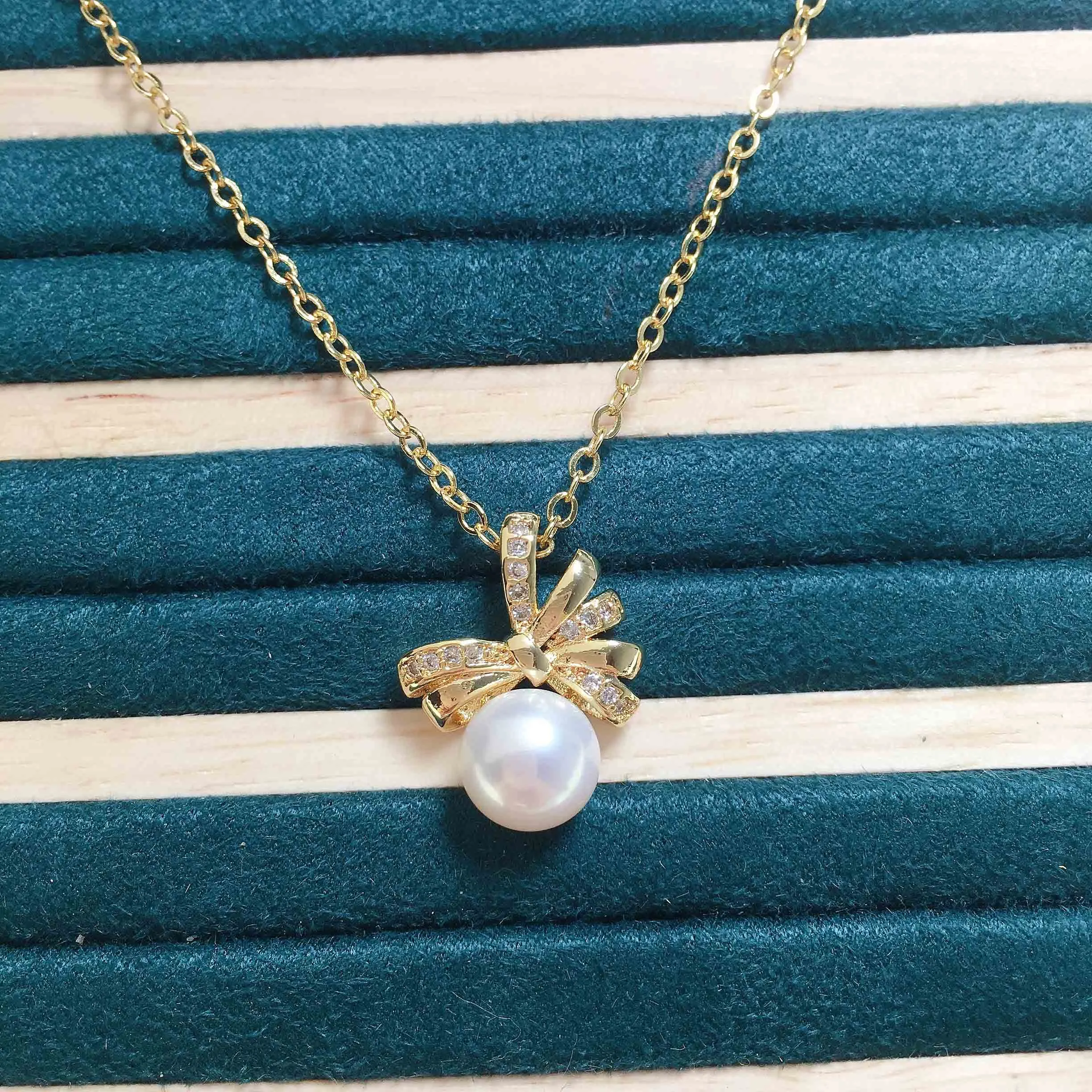 New Bow Pearl Pendant 100% Real Natural Freshwater Pearl Necklace