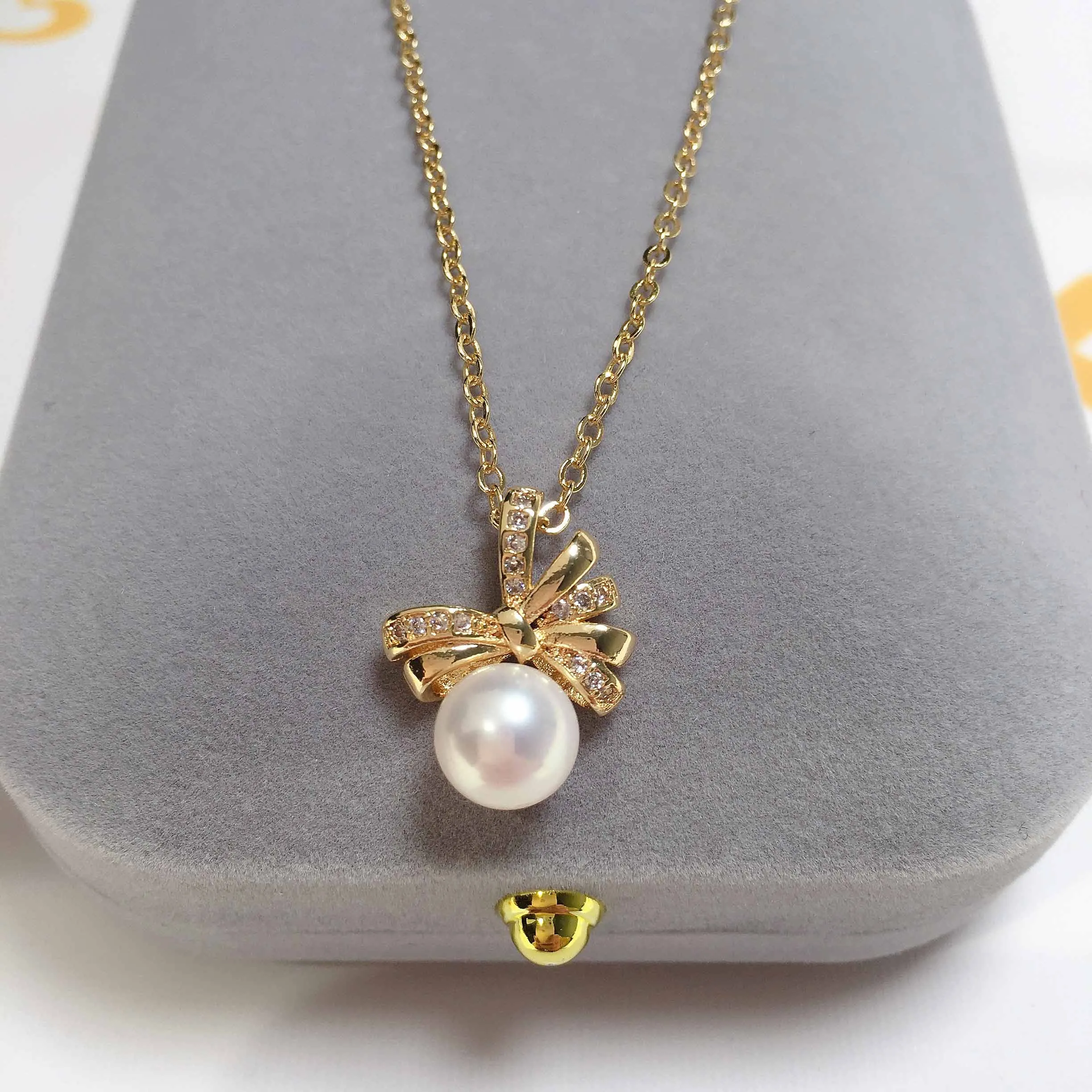 New Bow Pearl Pendant 100% Real Natural Freshwater Pearl Necklace
