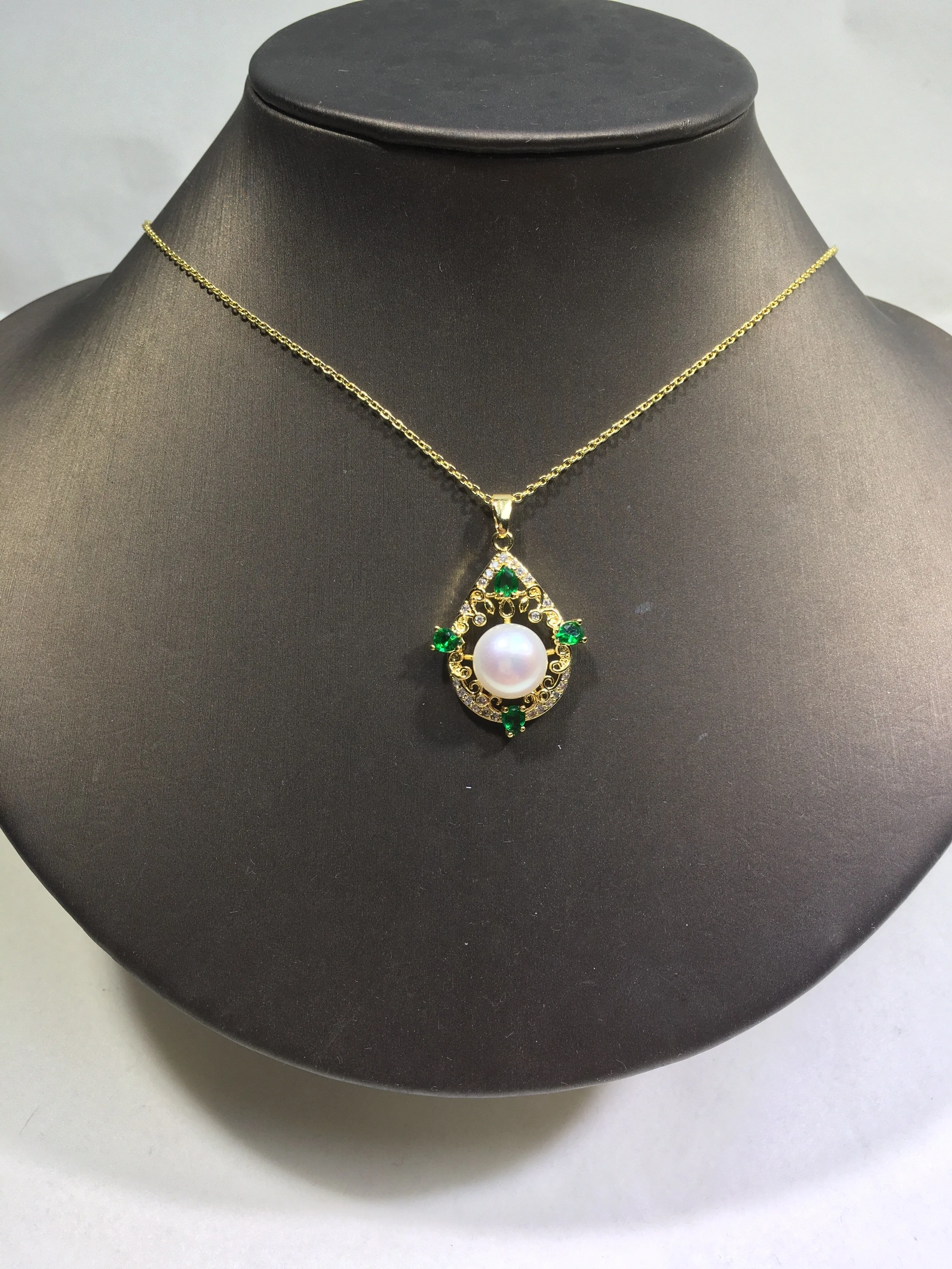 New Gold Color Charm Chain Necklace