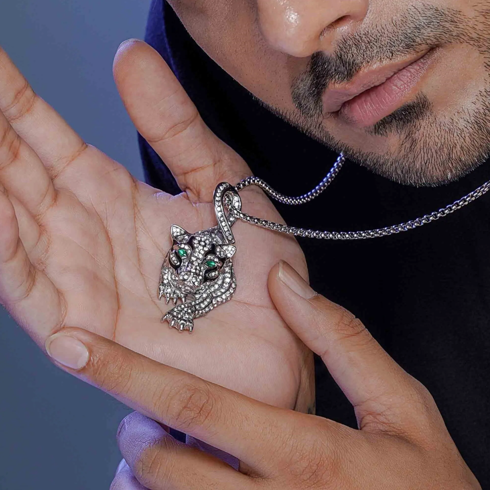 Oscar Silver Men's Chain Pendant