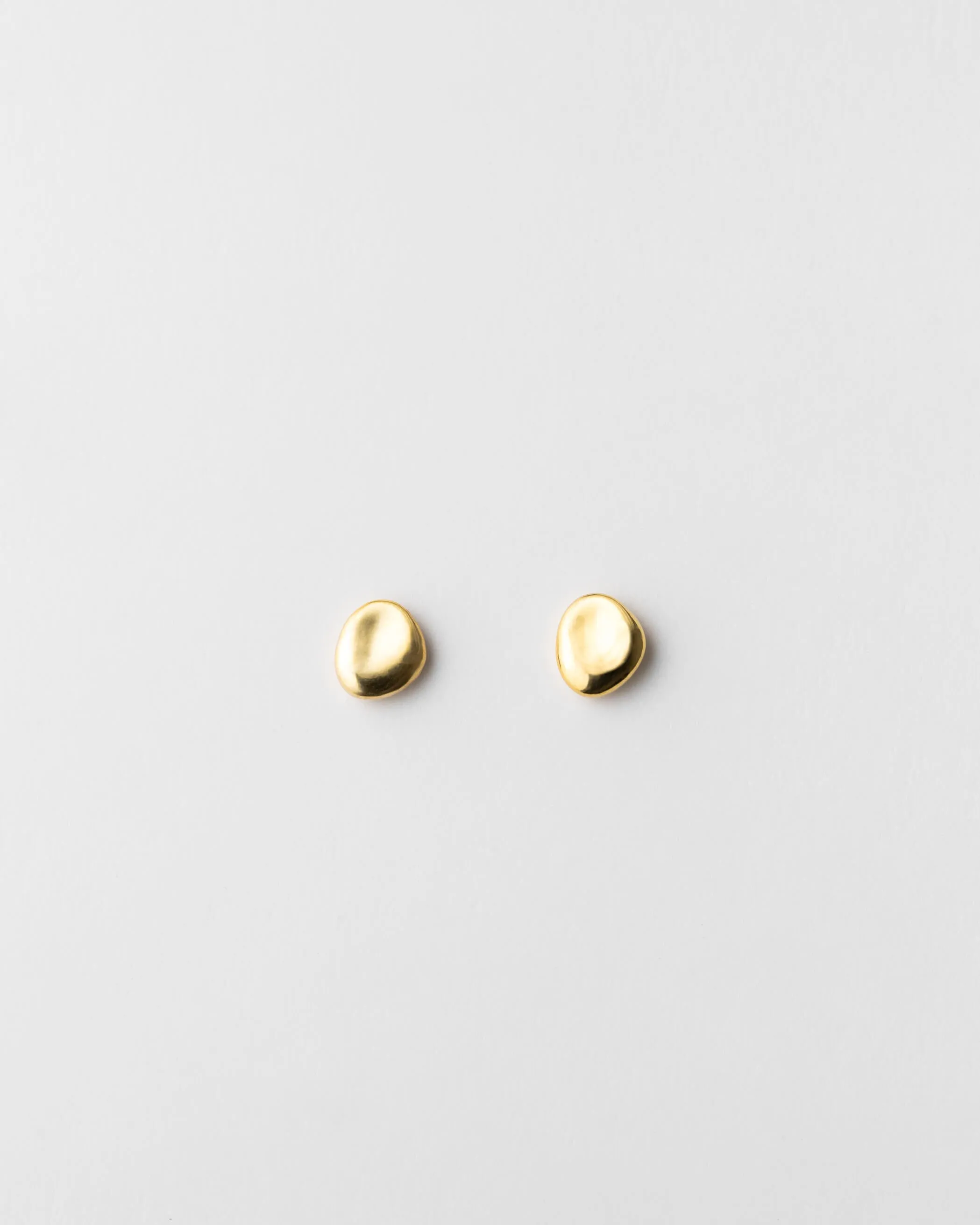 Pebble Studs