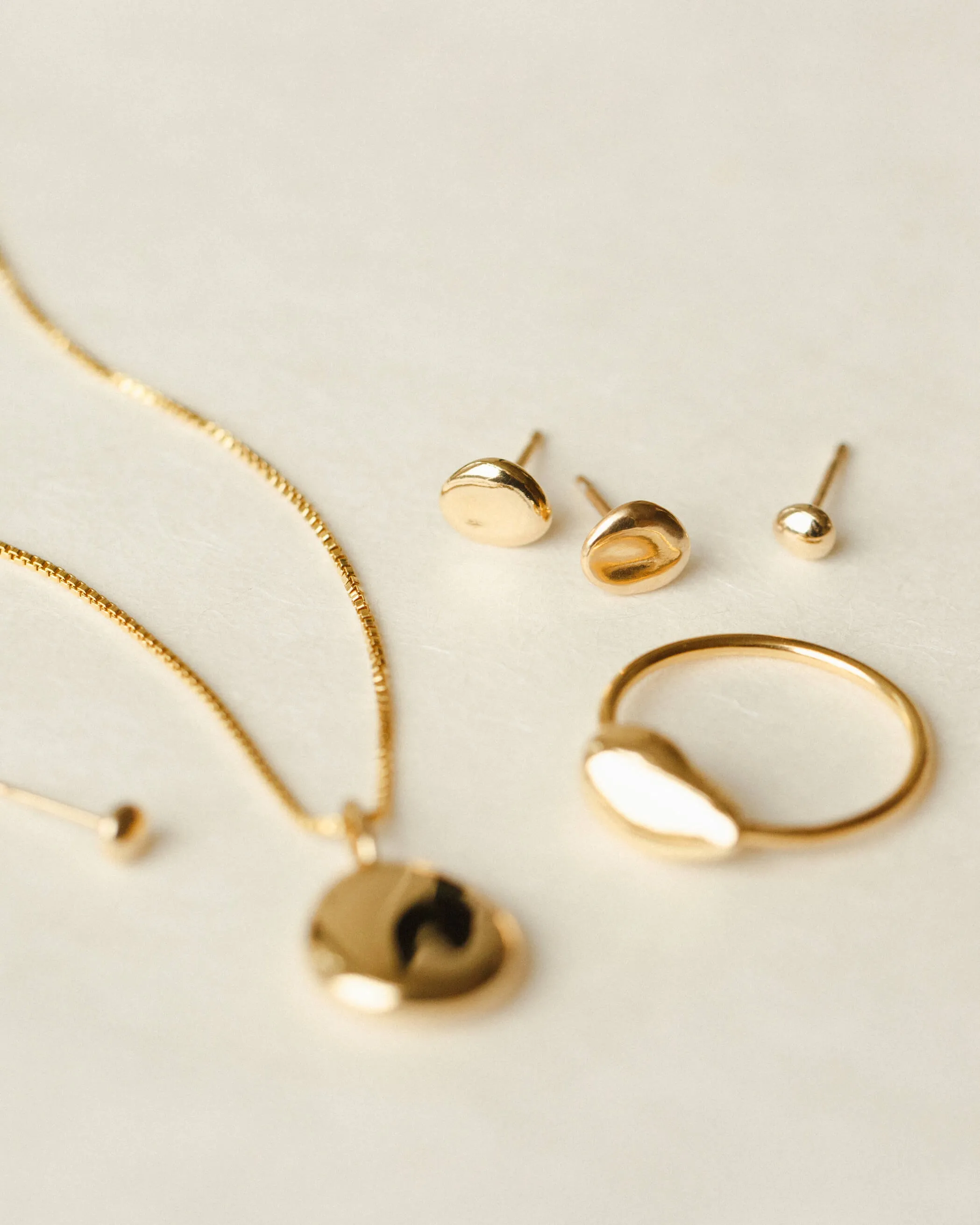 Pebble Studs
