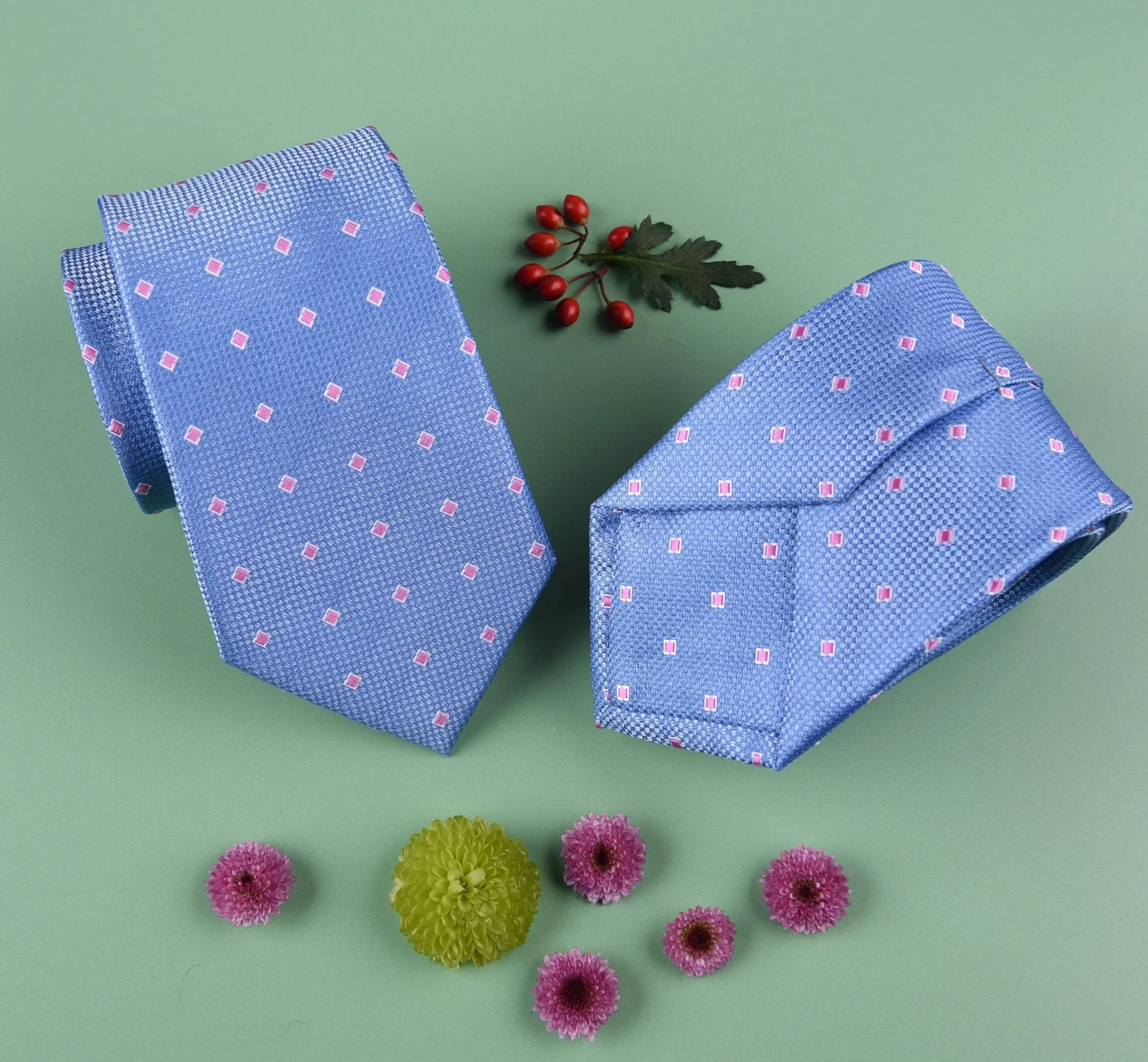 Pink Diamond Encrusted Luxury Designer Blue Ripple Woven Tie 3"