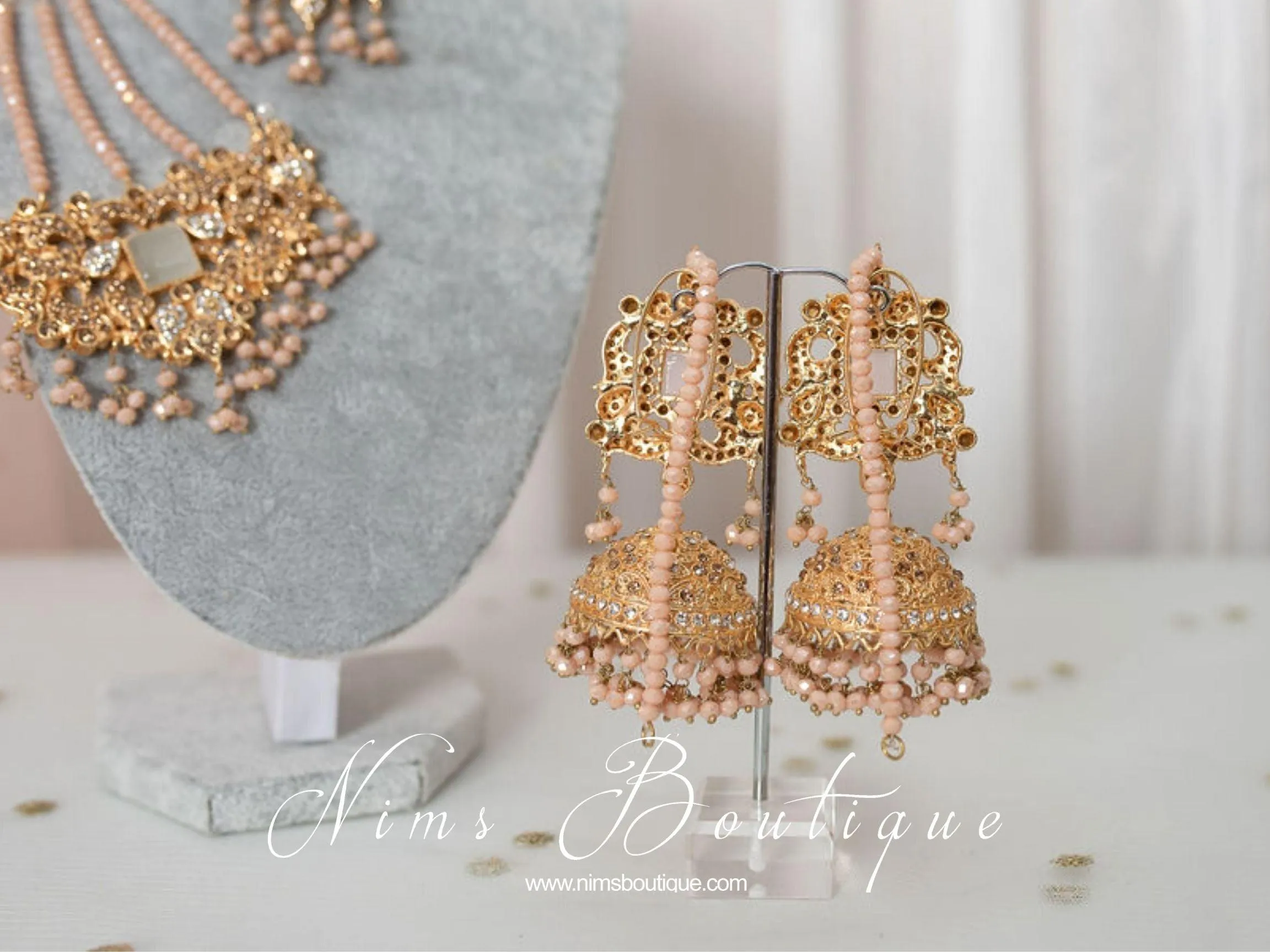 Ridhi Peach Earrings, Tikka & Passa Set