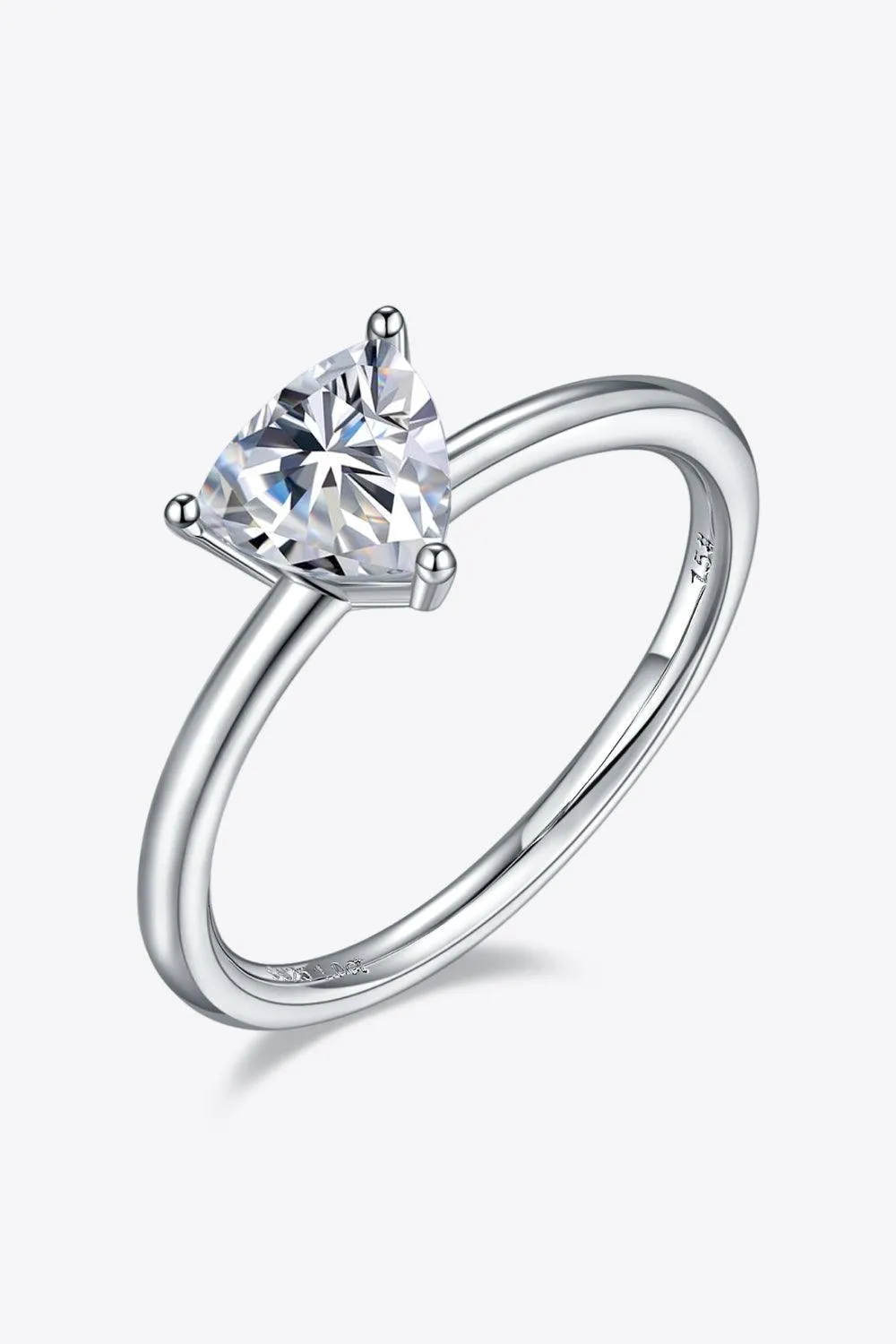 Timeless Brightness Solitaire 1 Carat Moissanite Ring