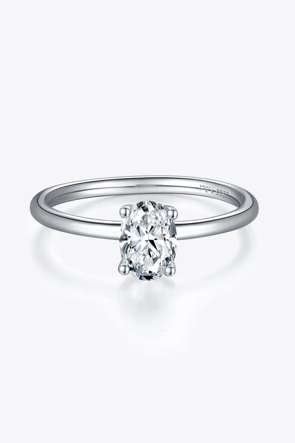 Timeless Brightness Solitaire 1 Carat Moissanite Ring