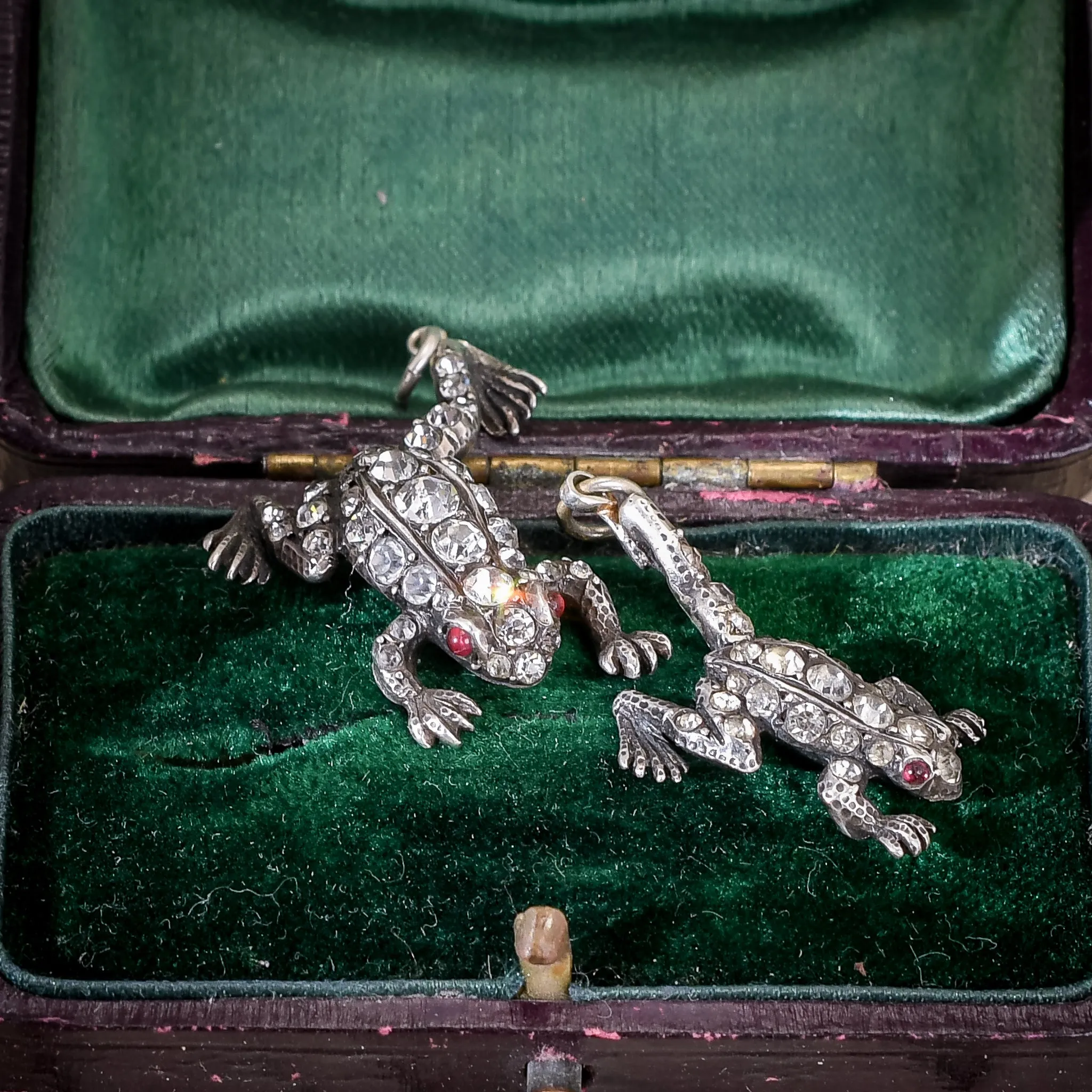 Victorian "Mummy & Baby Frog" Pendants