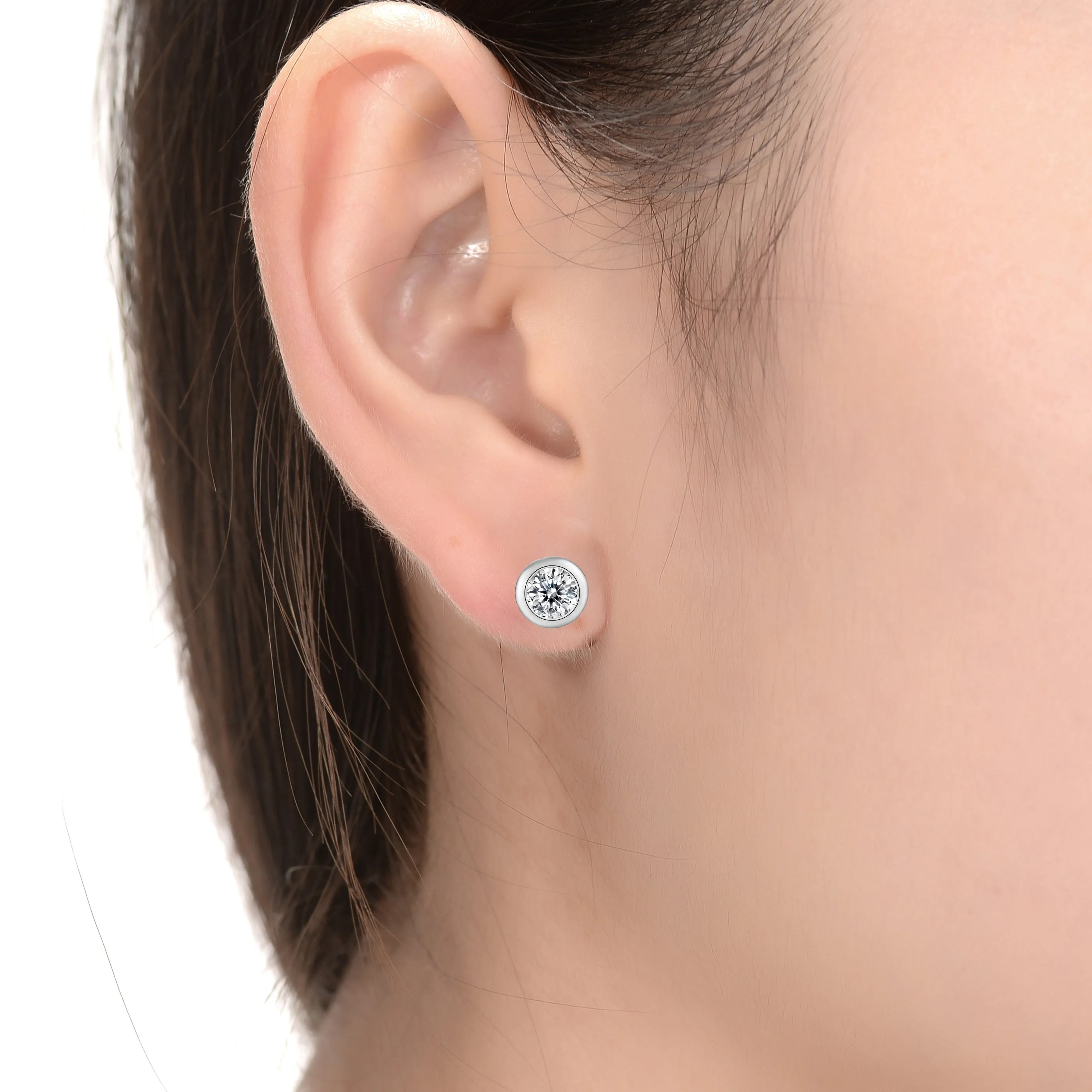 Vilette Moissanite Modern Bezel Stud Earrings